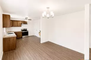 1405 S 39th St, Temple, TX 76504 - Photo 9