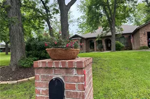 433 Las Brisas Blvd, Seguin, TX 78155 - Photo 43