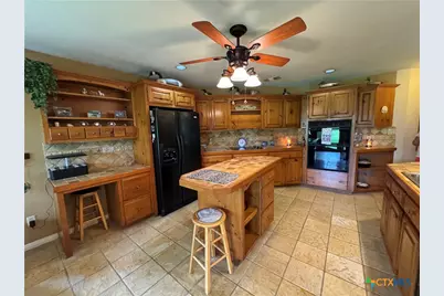 433 Las Brisas Boulevard, Seguin, TX 78155 - Photo 15