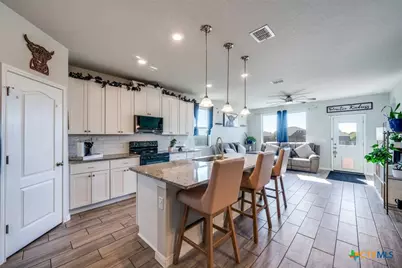 1390 Rios Bend Drive, New Braunfels, TX 78130 - Photo 5