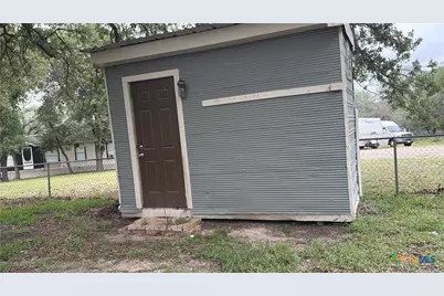 309 Hickory Run, La Vernia, TX 78121 - Photo 7
