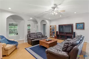 113 Las Brisas Blvd, Seguin, TX 78155 - Photo 13
