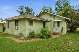 808 E Krezdorn St, Seguin, TX 78155 - Photo 29