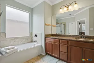 6321 Iris Run, New Braunfels, TX 78132 - Photo 17
