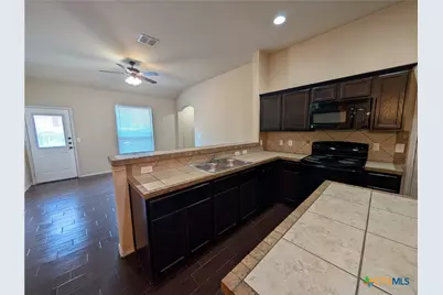 660 Creekside Circle, New Braunfels, TX 78130 - Photo 13
