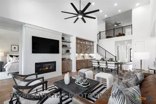 9112 Golden Lion Dr, Austin, TX 78744 - Photo 11