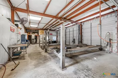 4005 N Navarro Street, Victoria, TX 77901 - Photo 17