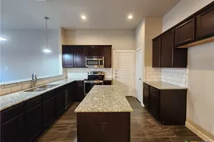 1143 Creekside Orchard, New Braunfels, TX 78130 - Photo 7