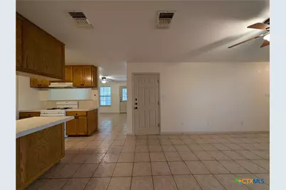 1134 Misty Acres Drive, New Braunfels, TX 78130 - Photo 9