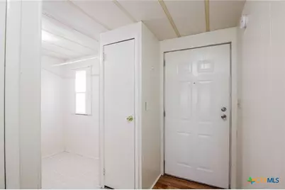 21 Berkshire Drive, Telferner, TX 77988 - Photo 21