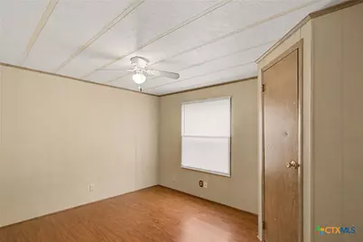 21 Berkshire Drive, Telferner, TX 77988 - Photo 15