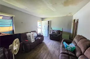 2909 Meadowlane St, Victoria, TX 77901 - Photo 3