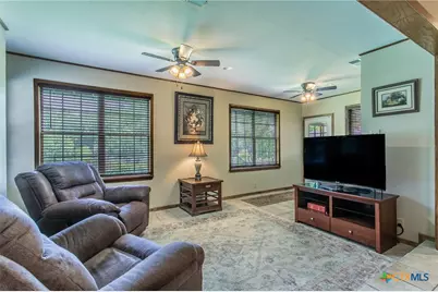 302 E Upshaw Avenue, Temple, TX 76501 - Photo 11
