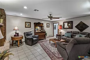 302 E Upshaw Ave, Temple, TX 76501 - Photo 5