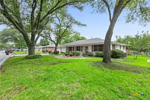 302 E Upshaw Ave, Temple, TX 76501 - Photo 3