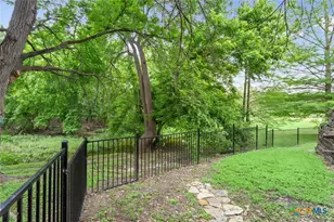 2212 Bluff Cir, Salado, TX 76571 - Photo 33