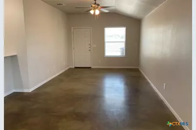 310 Lowes Boulevard, Killeen, TX 76542 - Photo 3