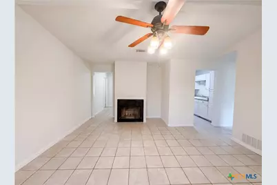 912 Hackberry Street, Copperas Cove, TX 76522 - Photo 3