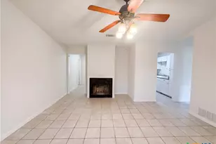 912 Hackberry St, Copperas Cove, TX 76522 - Photo 3