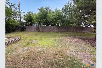 912 Hackberry Street, Copperas Cove, TX 76522 - Photo 15