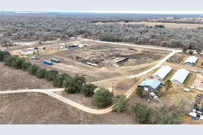 3921 Cr 334, Stockdale, TX 78160 - Photo 35