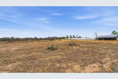 3921 Cr 334, Stockdale, TX 78160 - Photo 31