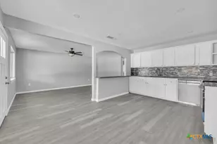 2894 Katy St, New Braunfels, TX 78130 - Photo 13