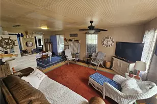 205 Polk St, Port O'Connor, TX 77982 - Photo 15