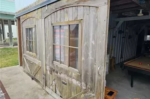 205 Polk St, Port O'Connor, TX 77982 - Photo 33