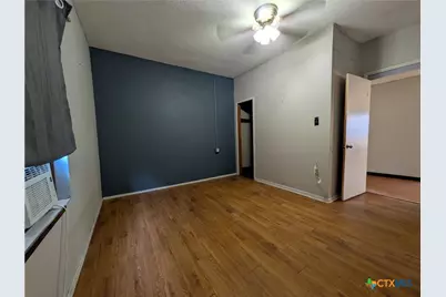 104 N Walnut Street, Lampasas, TX 76550 - Photo 13