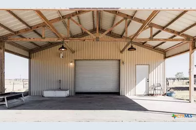 1439 Dagg Road, Yoakum, TX 77995 - Photo 5