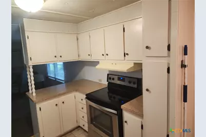 111 Valley View, Canyon Lake, TX 78133 - Photo 15