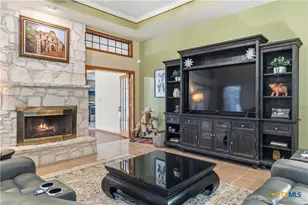 233 Twin Oaks Dr, La Vernia, TX 78121 - Photo 5