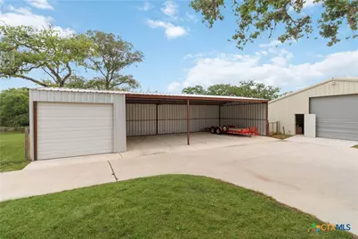 233 Twin Oaks Drive, La Vernia, TX 78121 - Photo 37