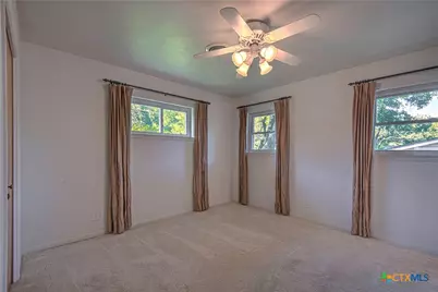 1810 N Beal Street, Belton, TX 76513 - Photo 19