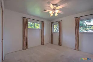 1810 N Beal St, Belton, TX 76513 - Photo 19