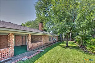 1810 N Beal St, Belton, TX 76513 - Photo 29