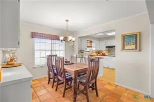 602 Bingham Rd, Victoria, TX 77904 - Photo 29