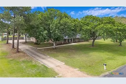 602 Bingham Road, Victoria, TX 77904 - Photo 3