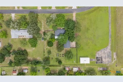 602 Bingham Road, Victoria, TX 77904 - Photo 11