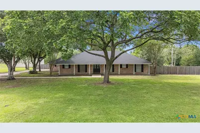 602 Bingham Road, Victoria, TX 77904 - Photo 1