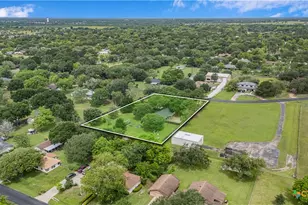 602 Bingham Rd, Victoria, TX 77904 - Photo 9
