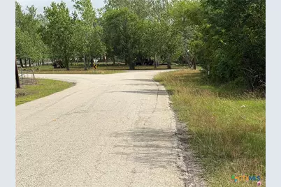 Tract 9 Love Road, Victoria, TX 77904 - Photo 9