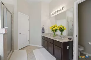 821 Wall St, New Braunfels, TX 78130 - Photo 17