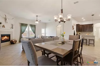 821 Wall Street, New Braunfels, TX 78130 - Photo 5