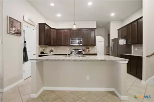 821 Wall St, New Braunfels, TX 78130 - Photo 7