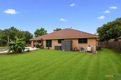 601 Masters Drive, Victoria, TX 77904 - Photo 37
