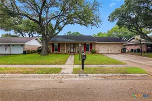 1307 Plantation Rd, Victoria, TX 77904 - Photo 3