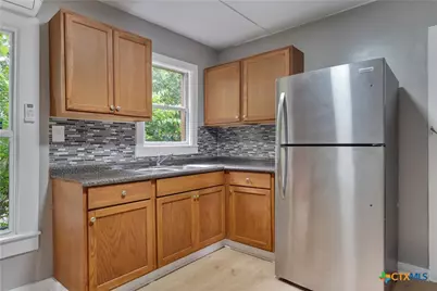 716 E Avenue A, Temple, TX 76501 - Photo 13
