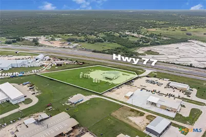 22603 Zac Lentz Parkway, Victoria, TX 77905 - Photo 5